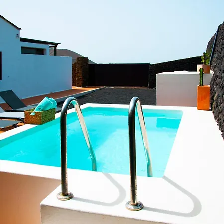 Volcan Holiday home *