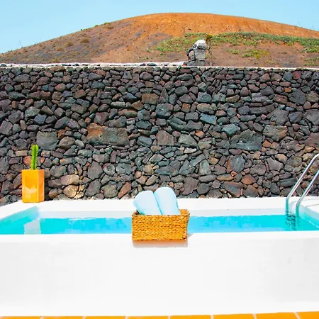 Volcan Holiday home *